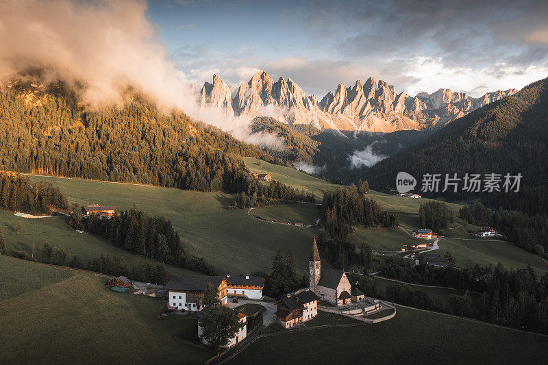 圣马格达莱娜，Val Di Funes，南蒂罗尔，Dolomites，意大利